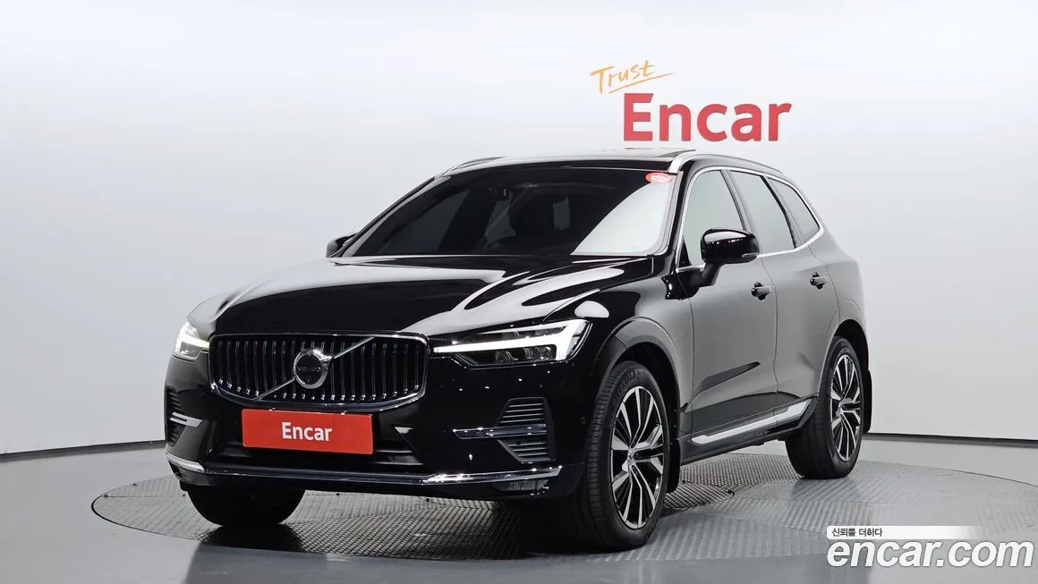 Volvo XC60 — фото 1