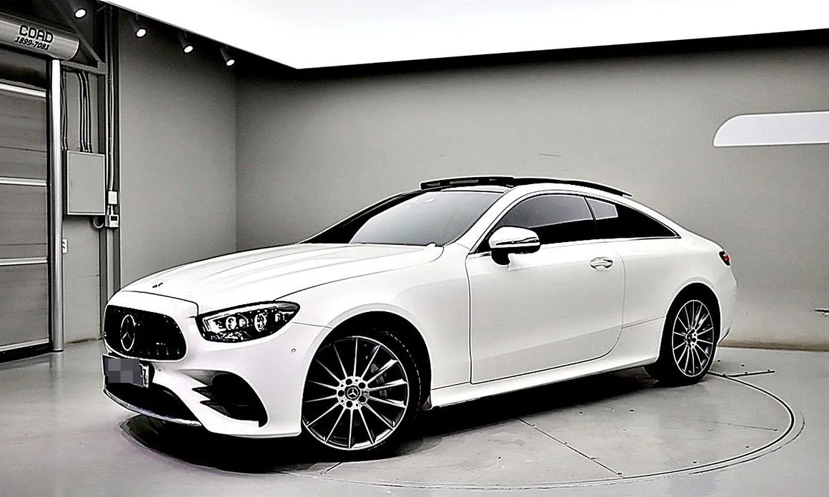 Mercedes-Benz E-Class — фото 10