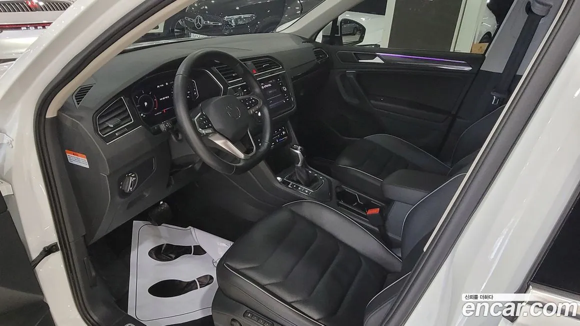 Volkswagen Tiguan — фото 7