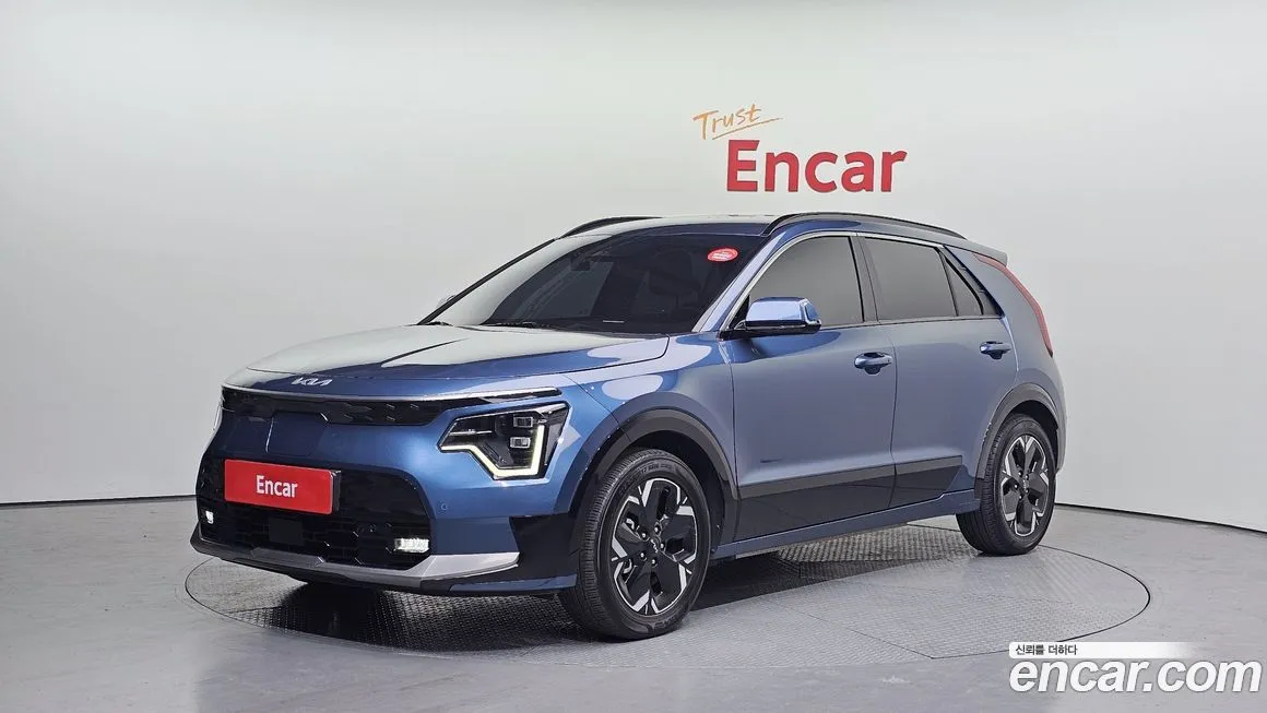 Kia Niro — фото 1