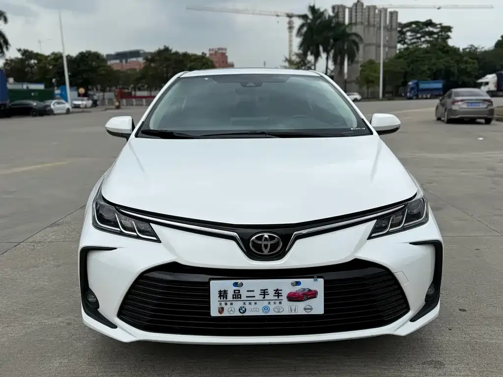 Toyota Corolla — фото 3