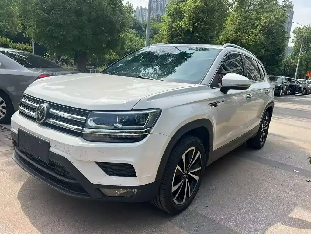 Volkswagen Tharu — фото 1