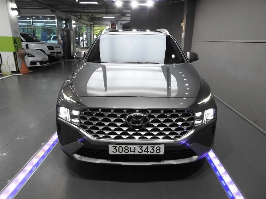 Hyundai Santafe — фото 1