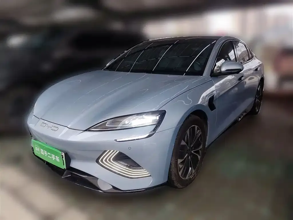 BYD Seal — фото 1