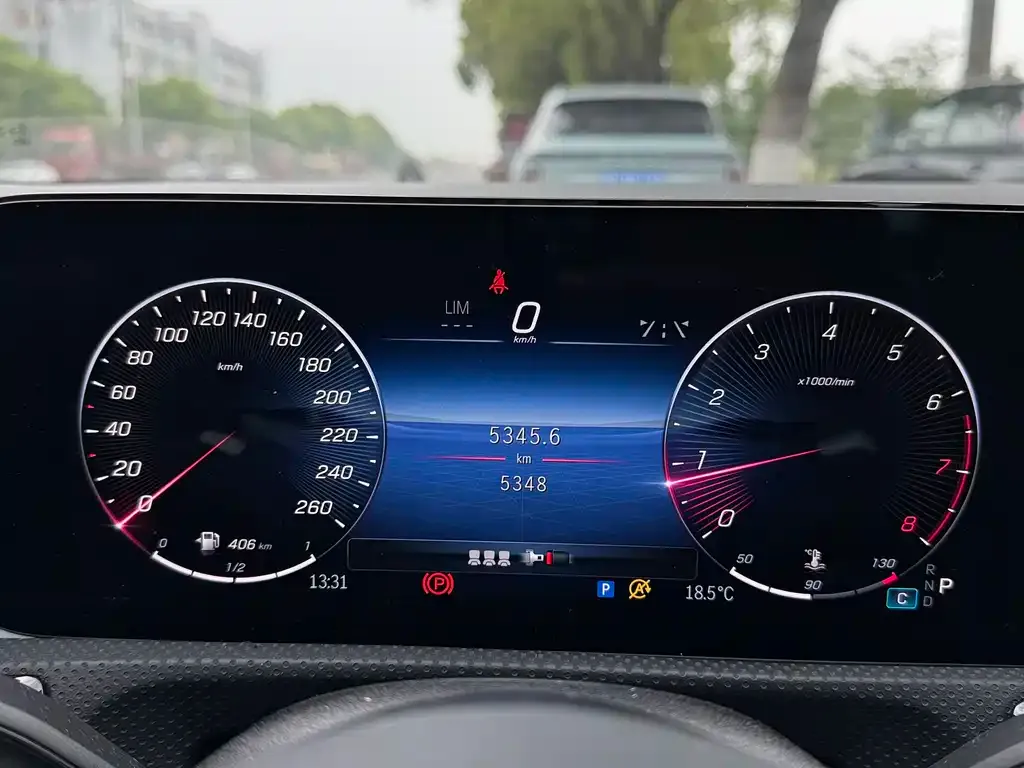 Mercedes-Benz A-Class — фото 8