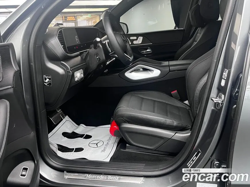 Mercedes-Benz GLS-Class — фото 10