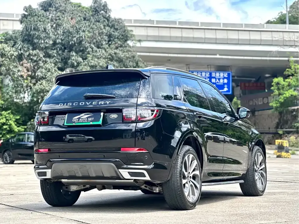 Land Rover Discovery Sport Hybrid — фото 8