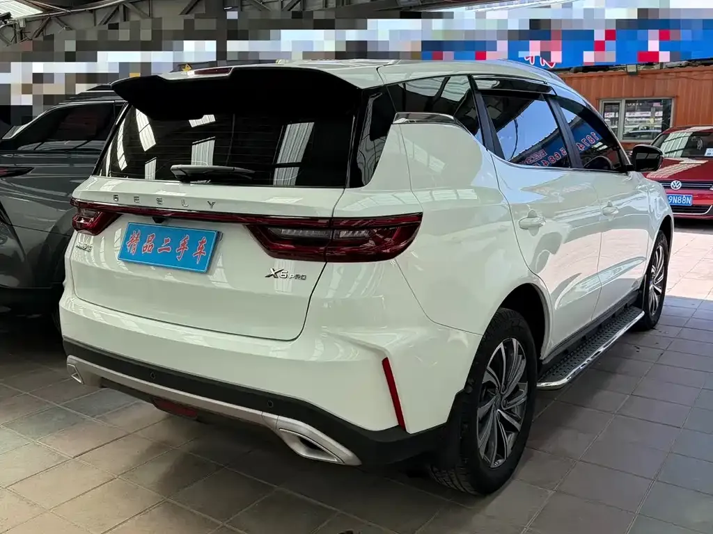 Geely Vision X6 — фото 10