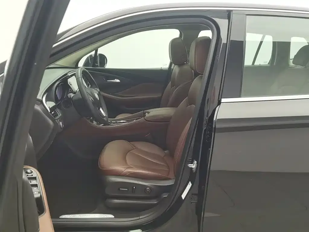 Buick Envision Plus — фото 7
