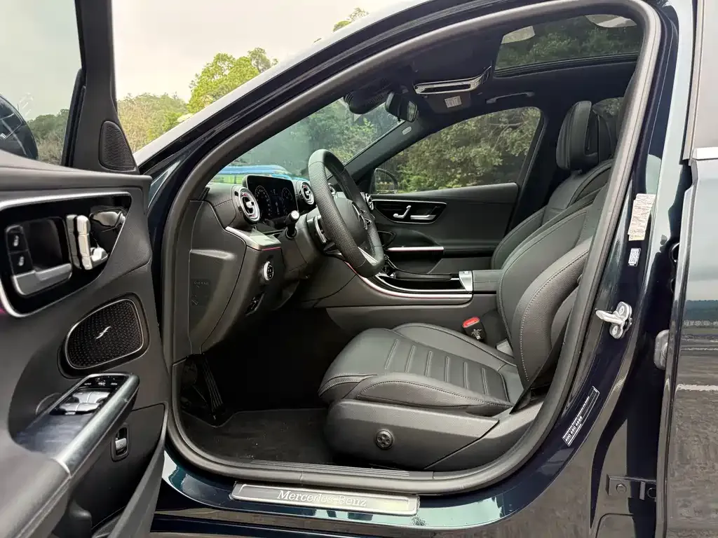 Mercedes-Benz C-Class — фото 8