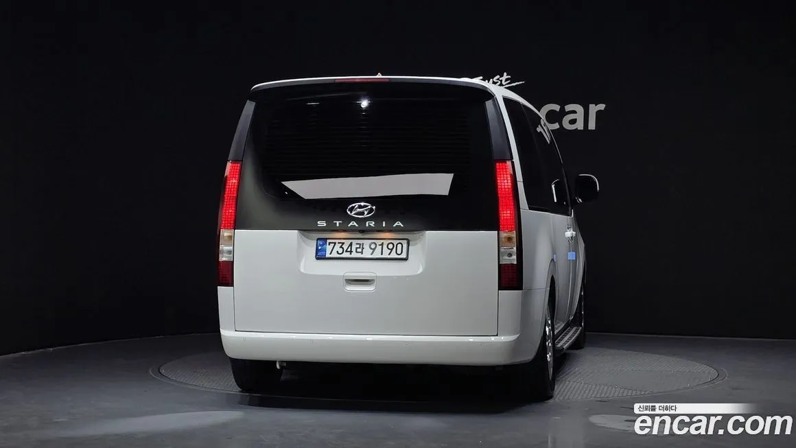 Hyundai Staria — фото 2