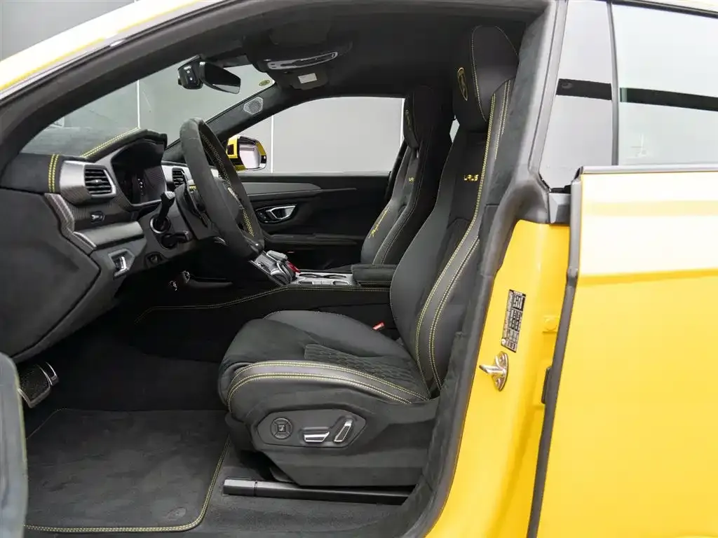 Lamborghini Urus — фото 7