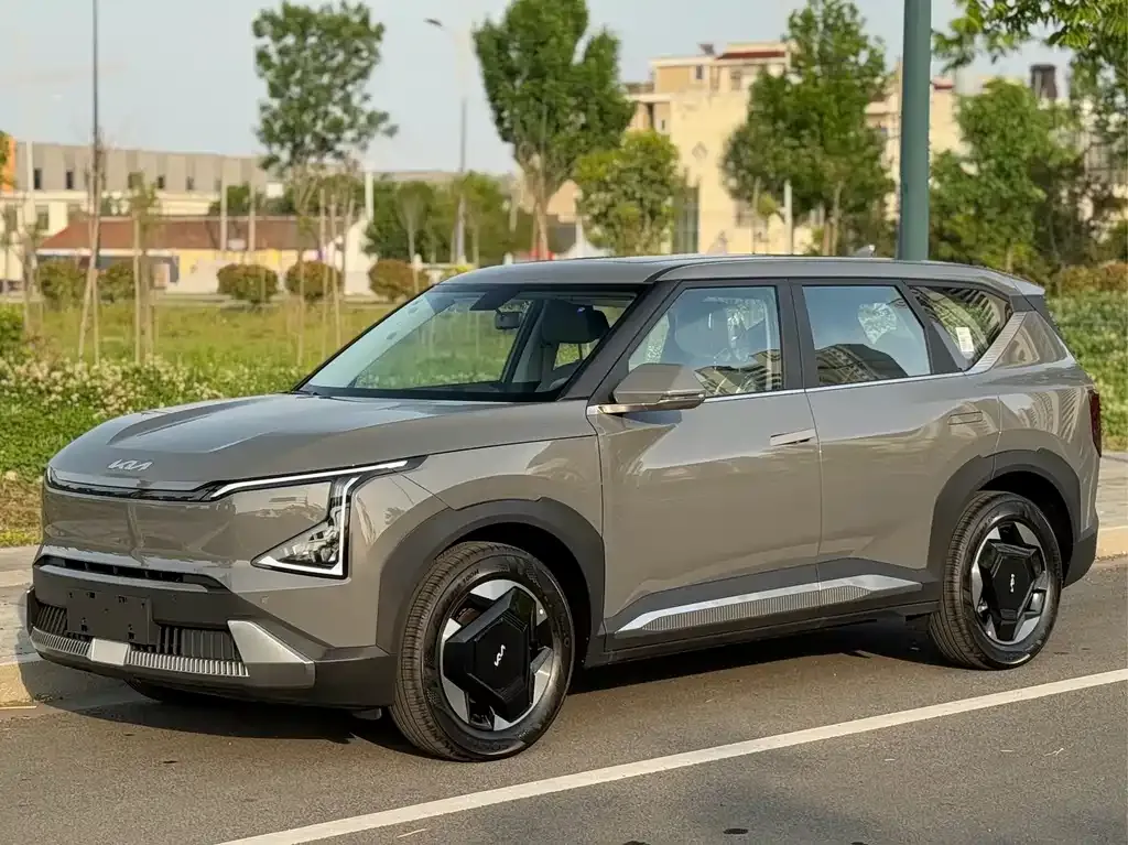 Kia EV5 — фото 1