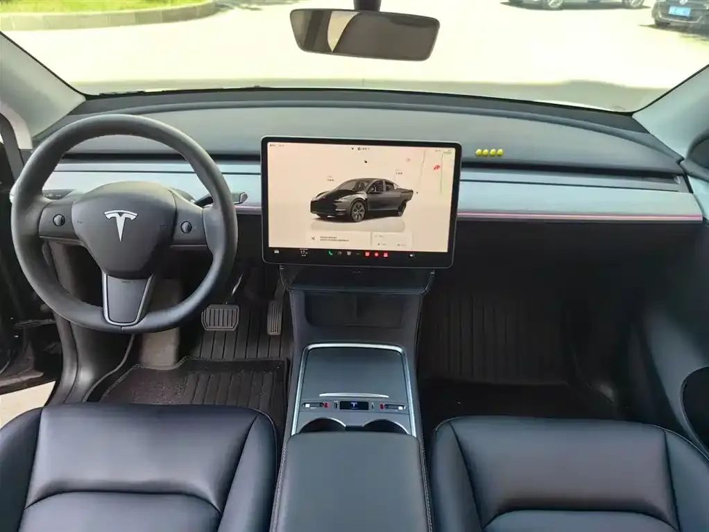 Tesla Model Y — фото 5