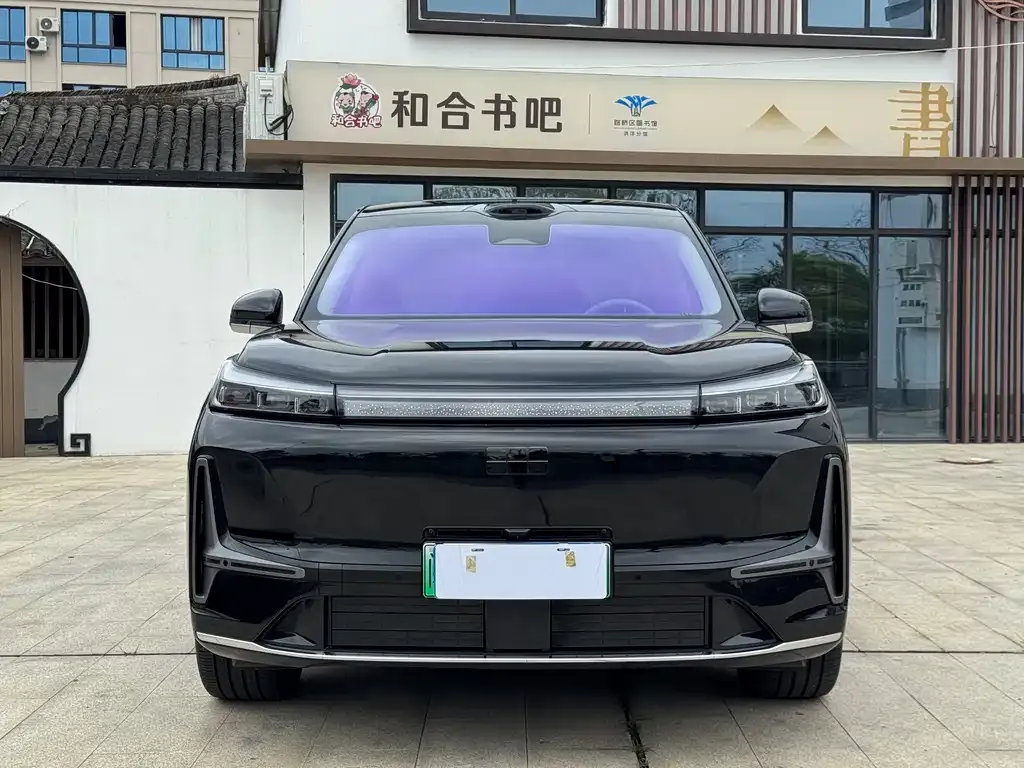 Geely Galaxy M9 — фото 3