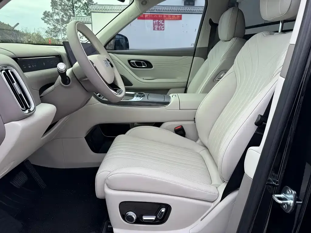 Geely Galaxy M9 — фото 2