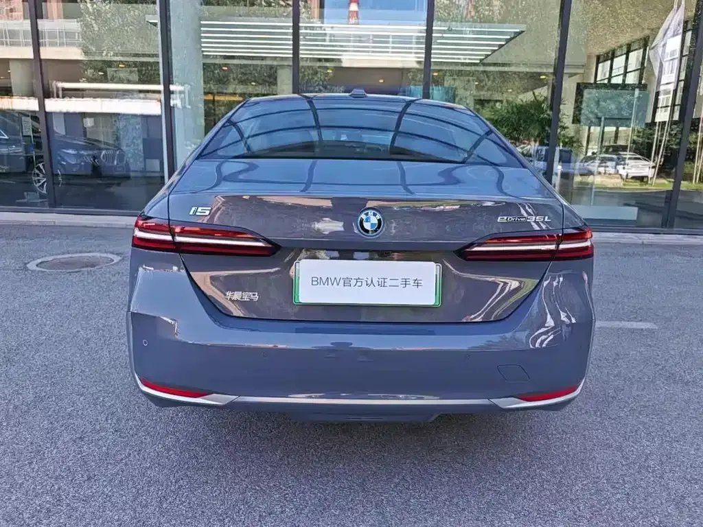 BMW i5 — фото 9