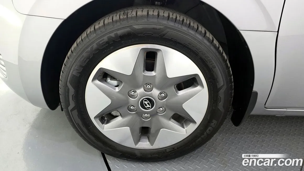 Hyundai Staria — фото 8