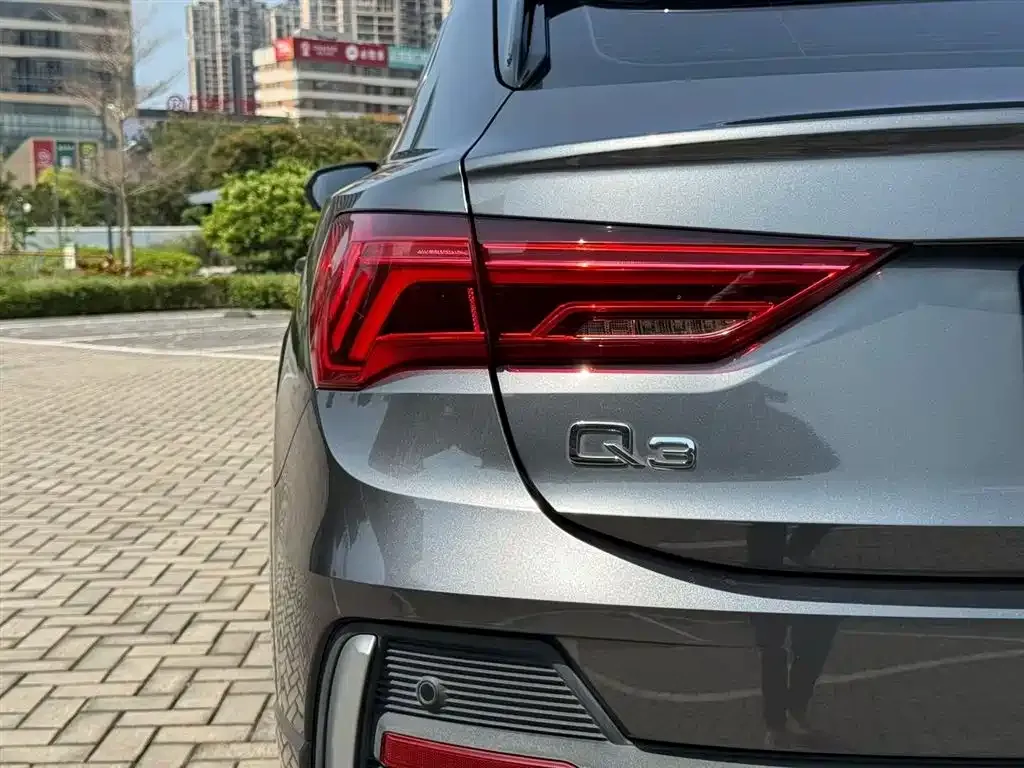 Audi Q3 Sportback — фото 2