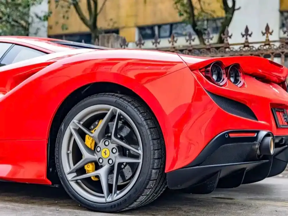 Ferrari F8 — фото 4