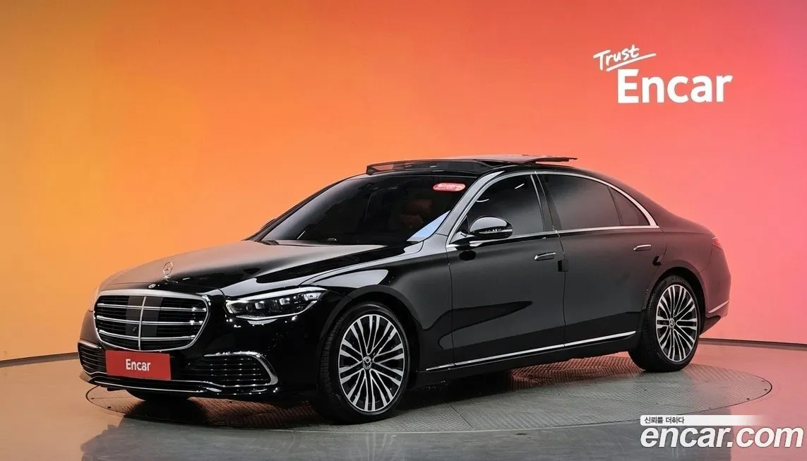 Mercedes-Benz S-Class — фото 1