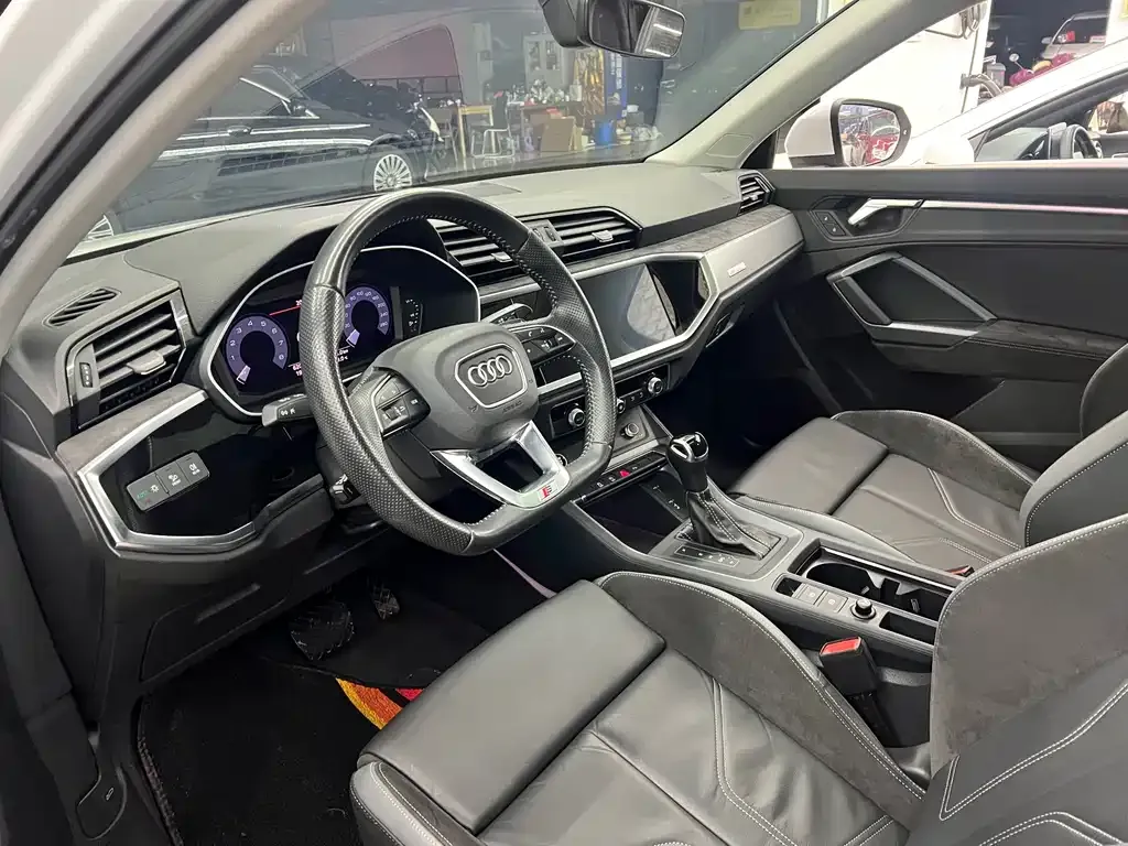 Audi Q3 Sportback — фото 6