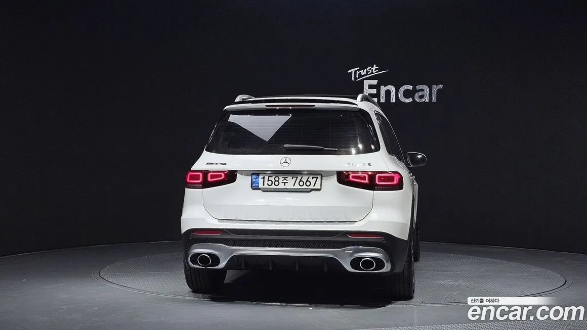 Mercedes-Benz GLB-Class — фото 2