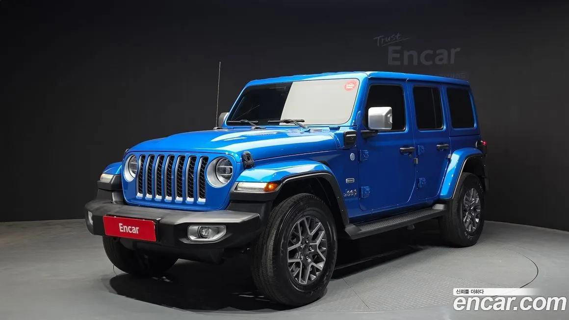 Jeep Wrangler — фото 1