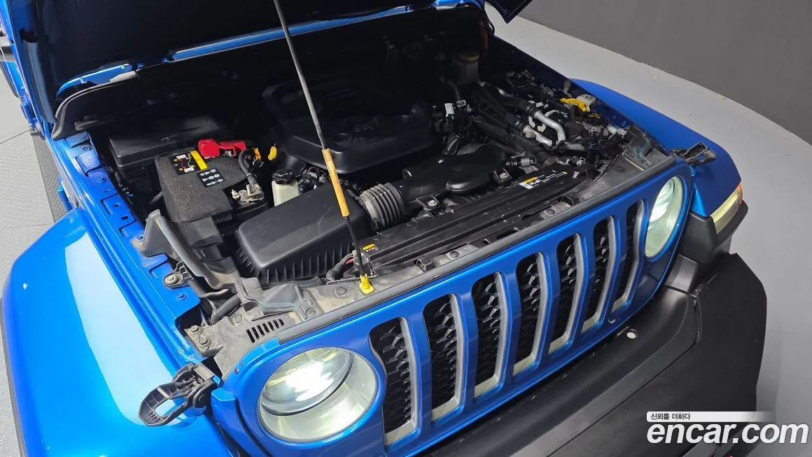 Jeep Wrangler — фото 4