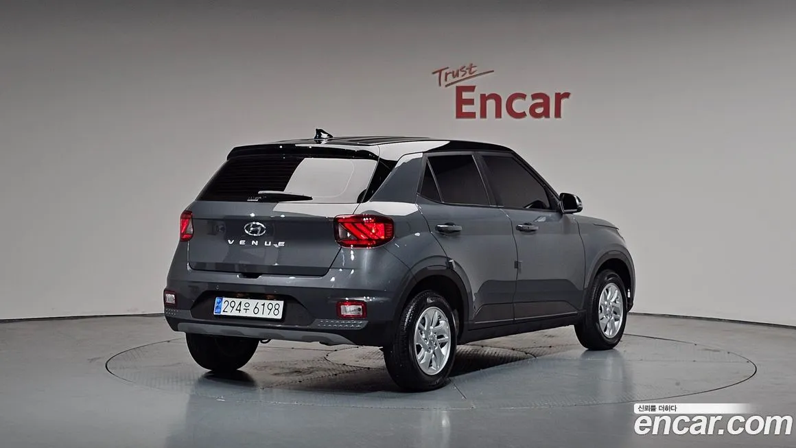 Hyundai Venue — фото 3