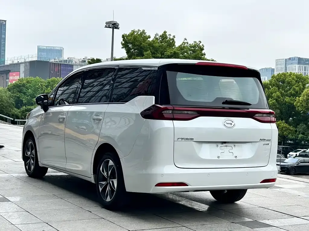GAC Motor Trumpchi M6 — фото 6