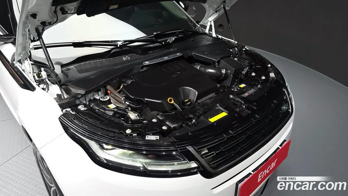Land Rover Range Rover Evoque — фото 10