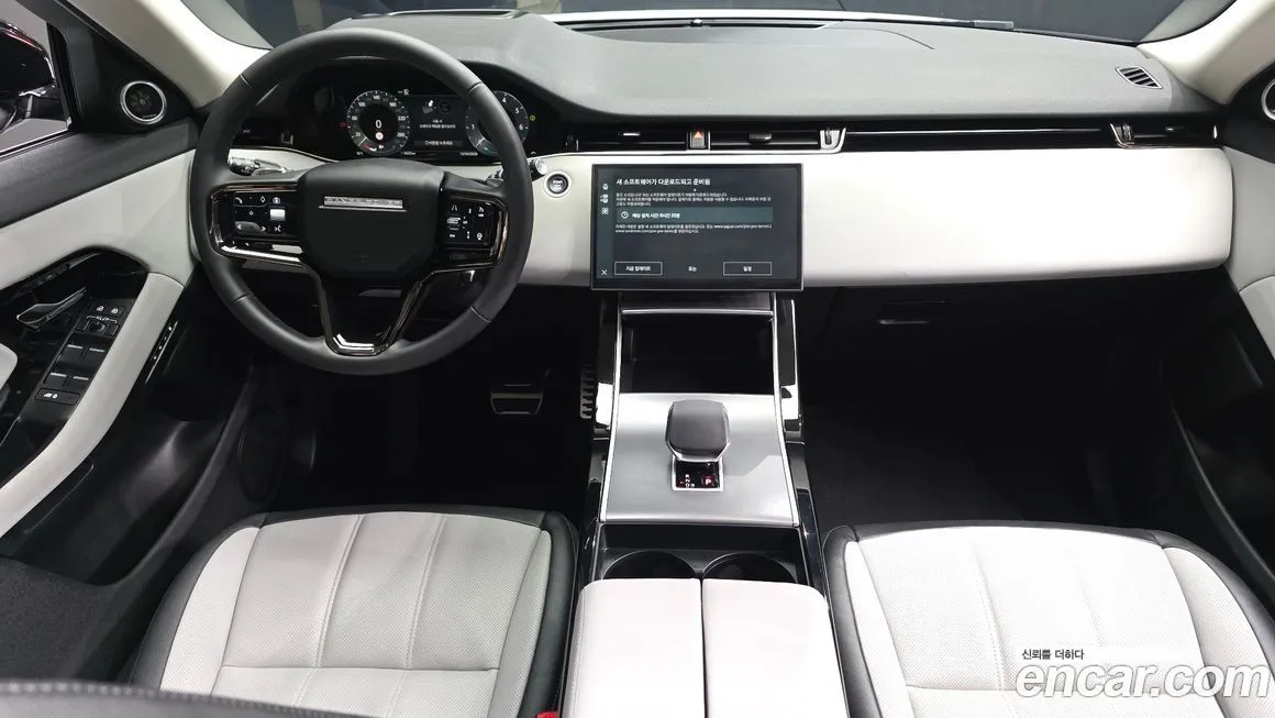 Land Rover Range Rover Evoque — фото 9