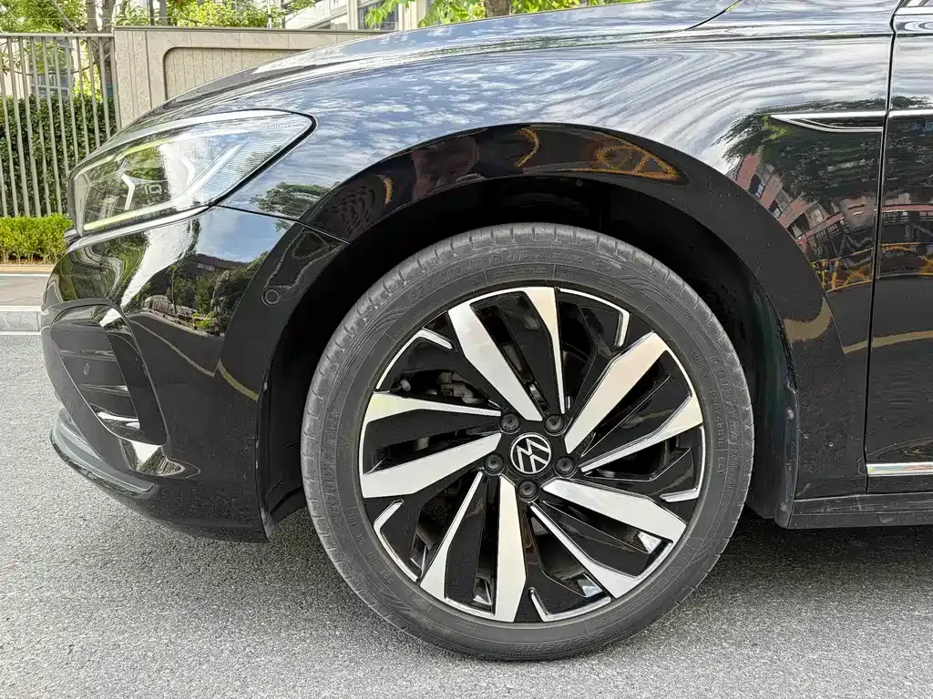 Volkswagen Passat — фото 4