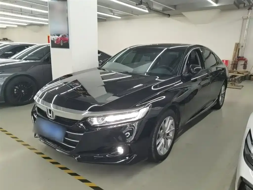 Honda Accord — фото 1