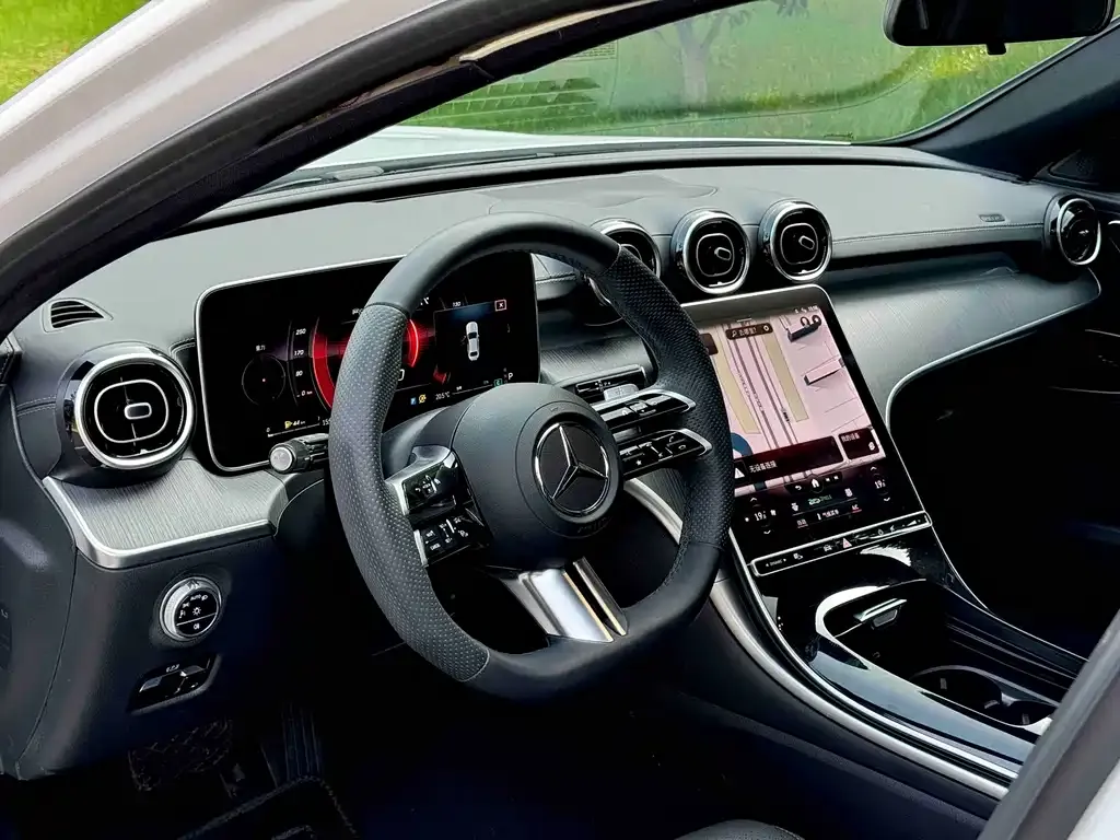 Mercedes-Benz C-Class — фото 10