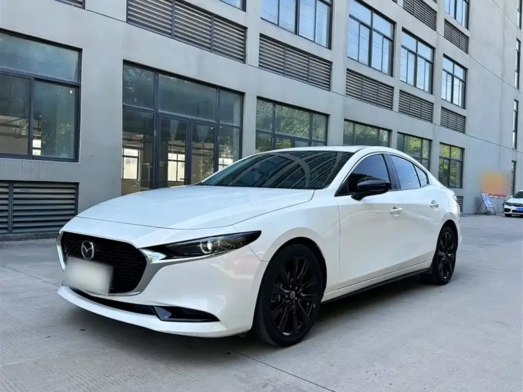 Mazda 3 Axela — фото 1