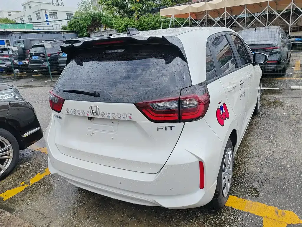 Honda Fit — фото 3