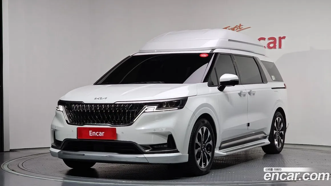 Kia Carnival — фото 1