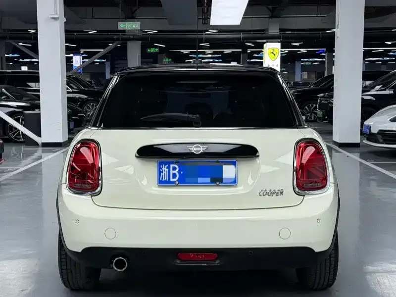MINI Cooper (3-door) — фото 10