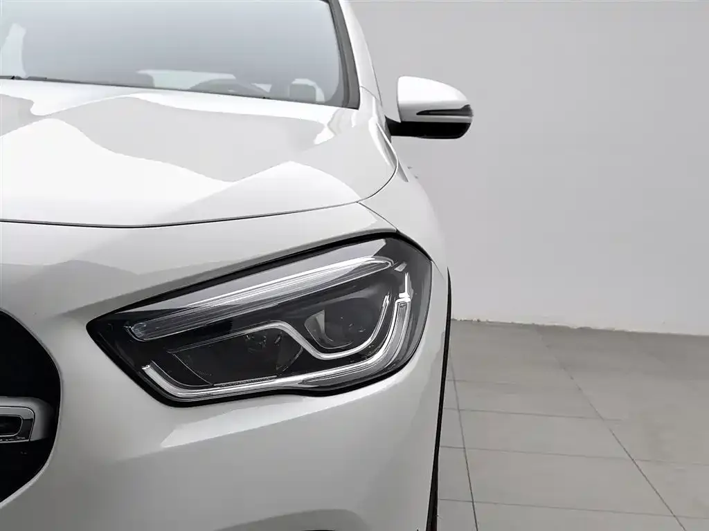 Mercedes-Benz GLA — фото 8