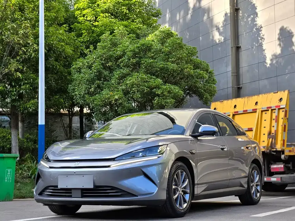 BYD Qin L — фото 1