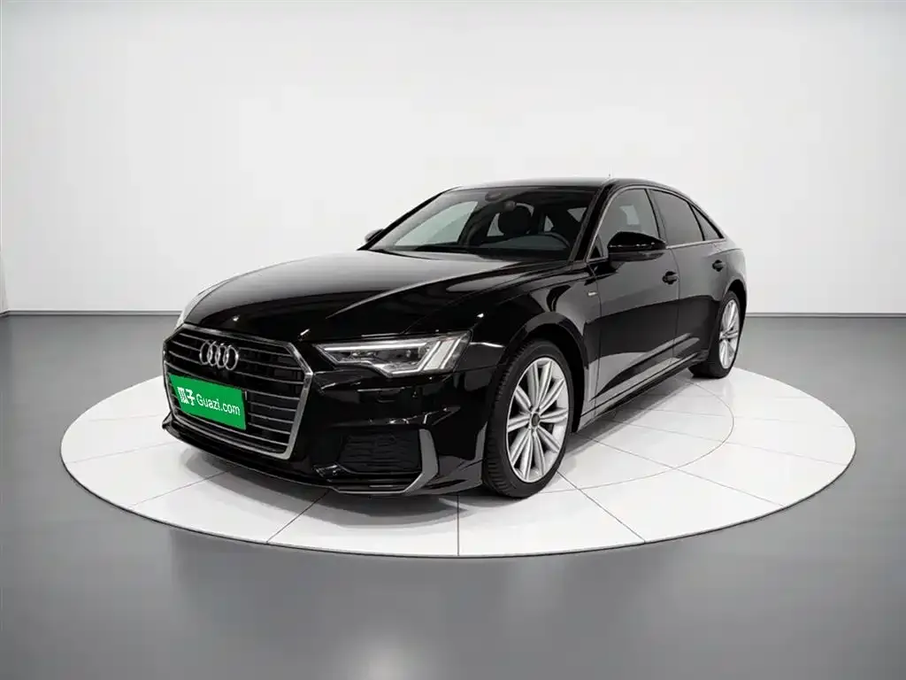 Audi A6L — фото 1