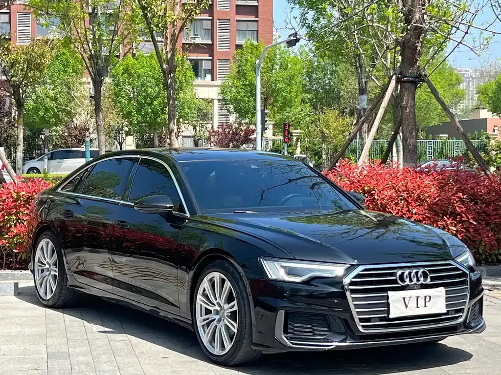 Audi A6L — фото 8