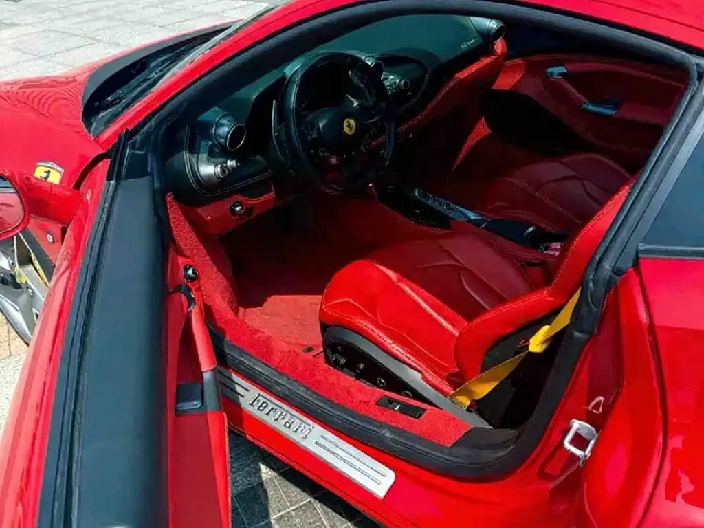 Ferrari F8 — фото 4