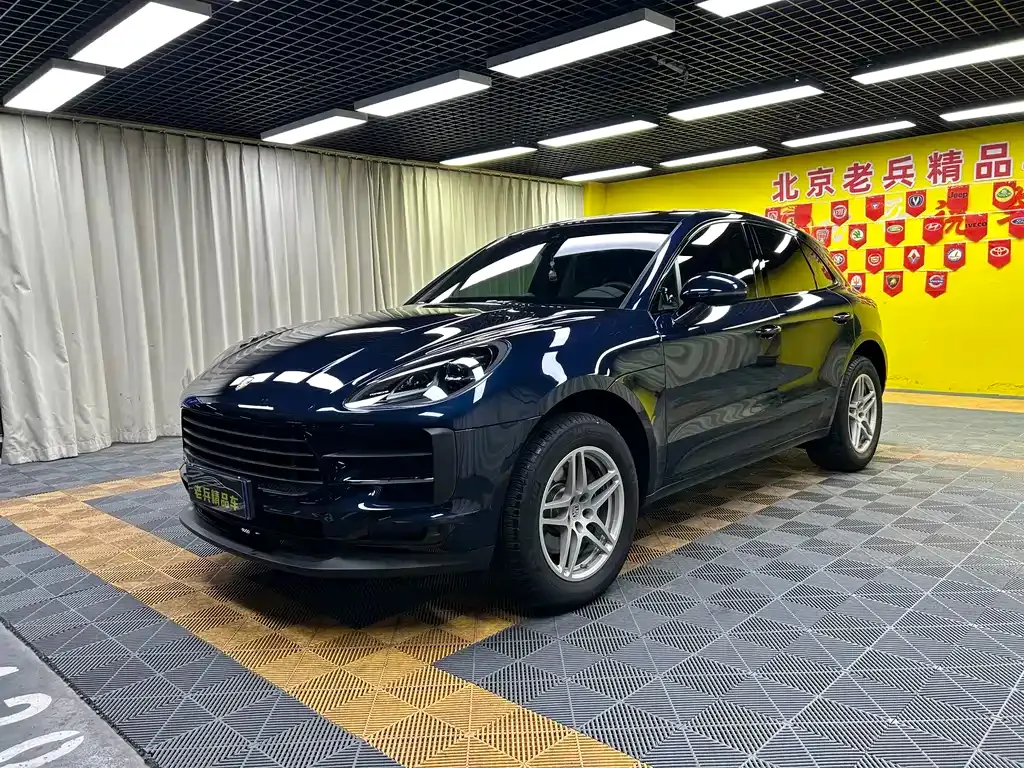 Porsche Macan — фото 1