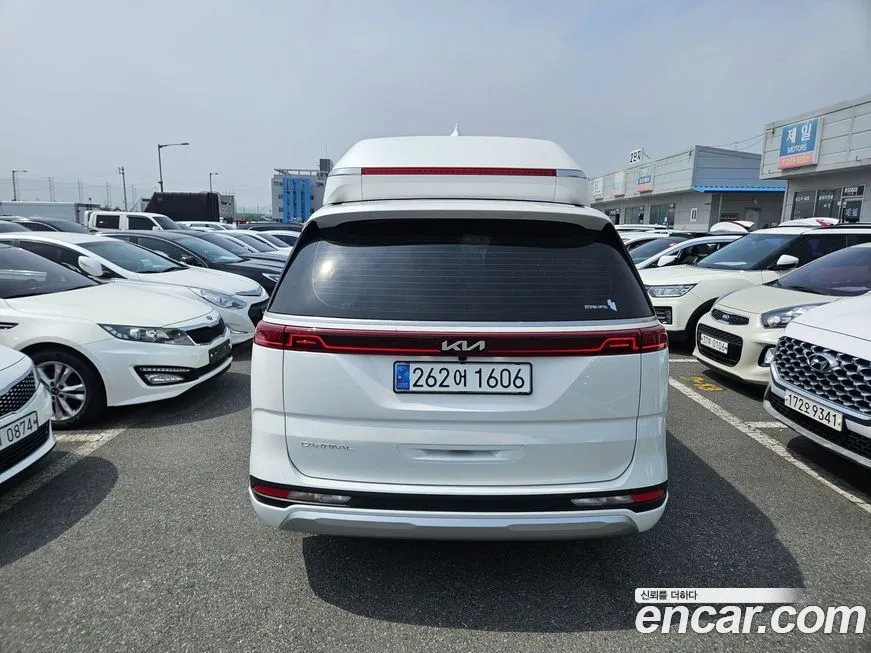 Kia Carnival — фото 3