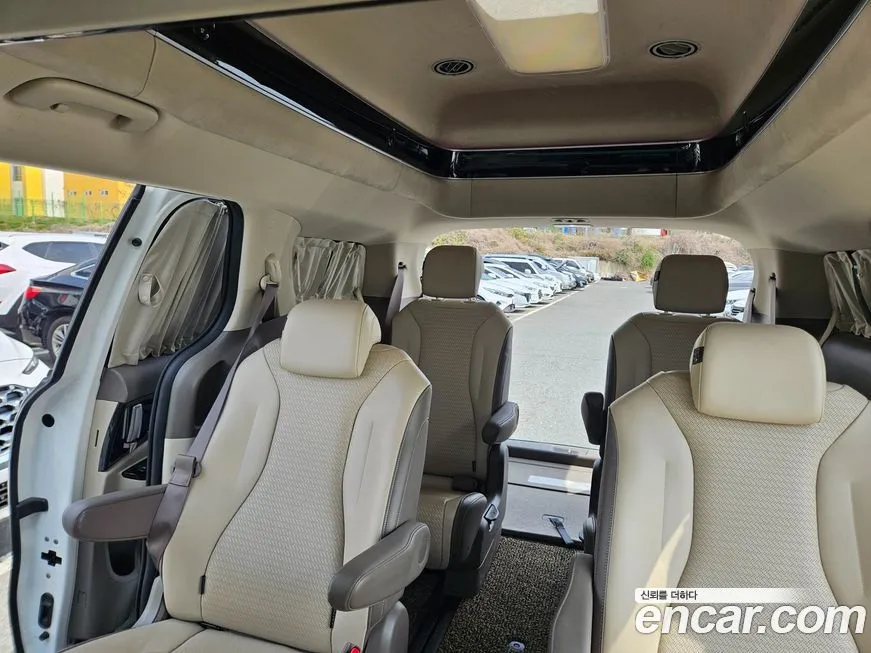 Kia Carnival — фото 2
