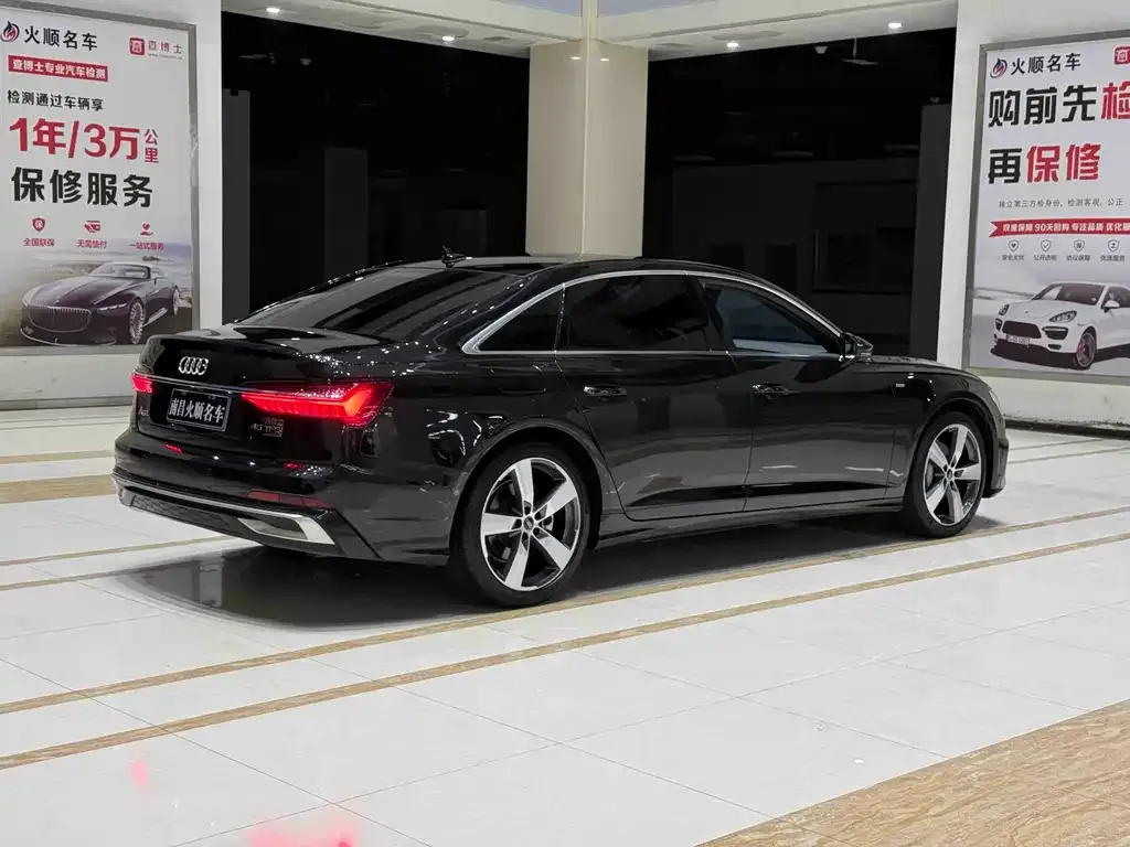 Audi A6L — фото 2