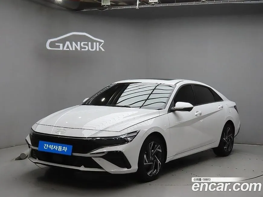 Hyundai AVANTE — фото 1